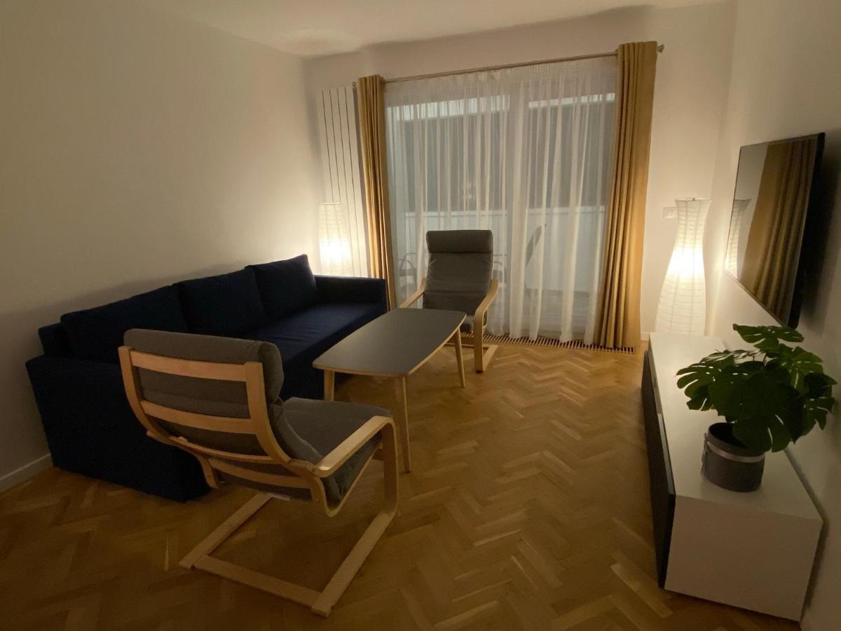 Center Loft Apartment Бузау Екстериор снимка