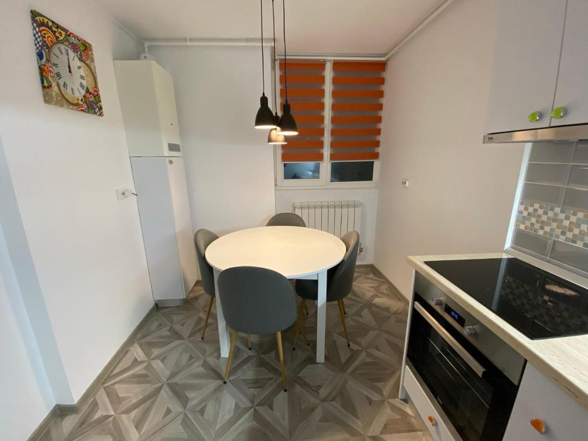 Center Loft Apartment Бузау Екстериор снимка